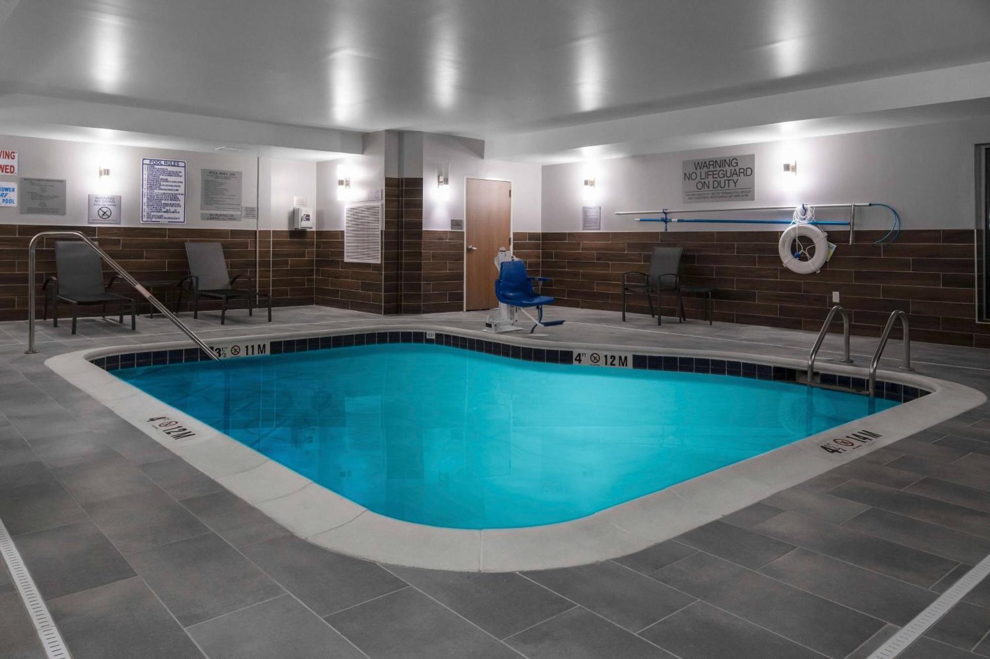 Fairfield Inn & Suites Рокі-Маунт Екстер'єр фото